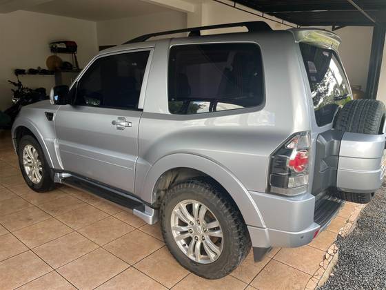 MITSUBISHI PAJERO FULL 3.2 HPE 4X4 16V TURBO INTERCOOLER DIESEL 2P AUTOMÁTICO